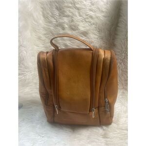 Piel soft Tan Leather Men’s Travel Toiletry Bag.